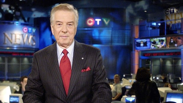 Veteran Canadian broadcaster Lloyd Robertson dead at 92