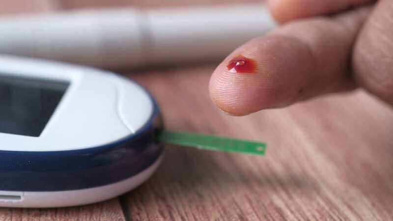 B.C. expands glucose monitor coverage for adults using daily insulin