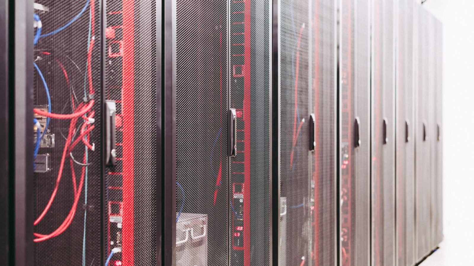 Houston opens door to Nova Scotia data centre proposals