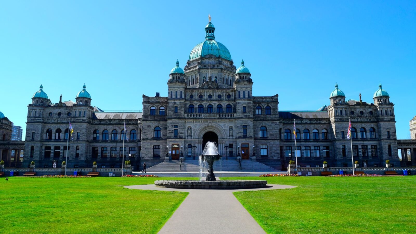 Liberals Maintain B.C. Oil Tanker Ban, Reject Conservative Legislation